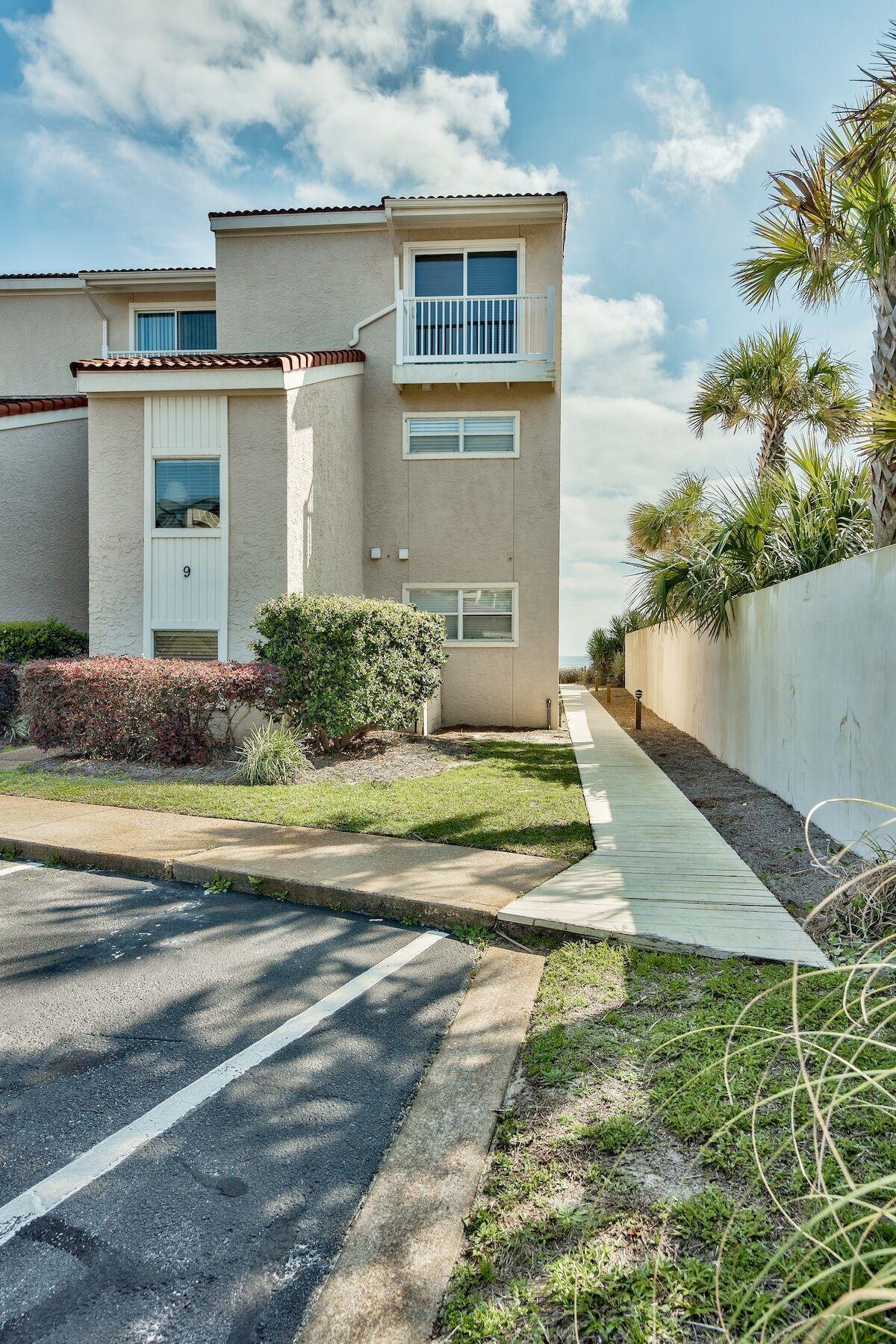 BLUE TIDE CONDO - Residential