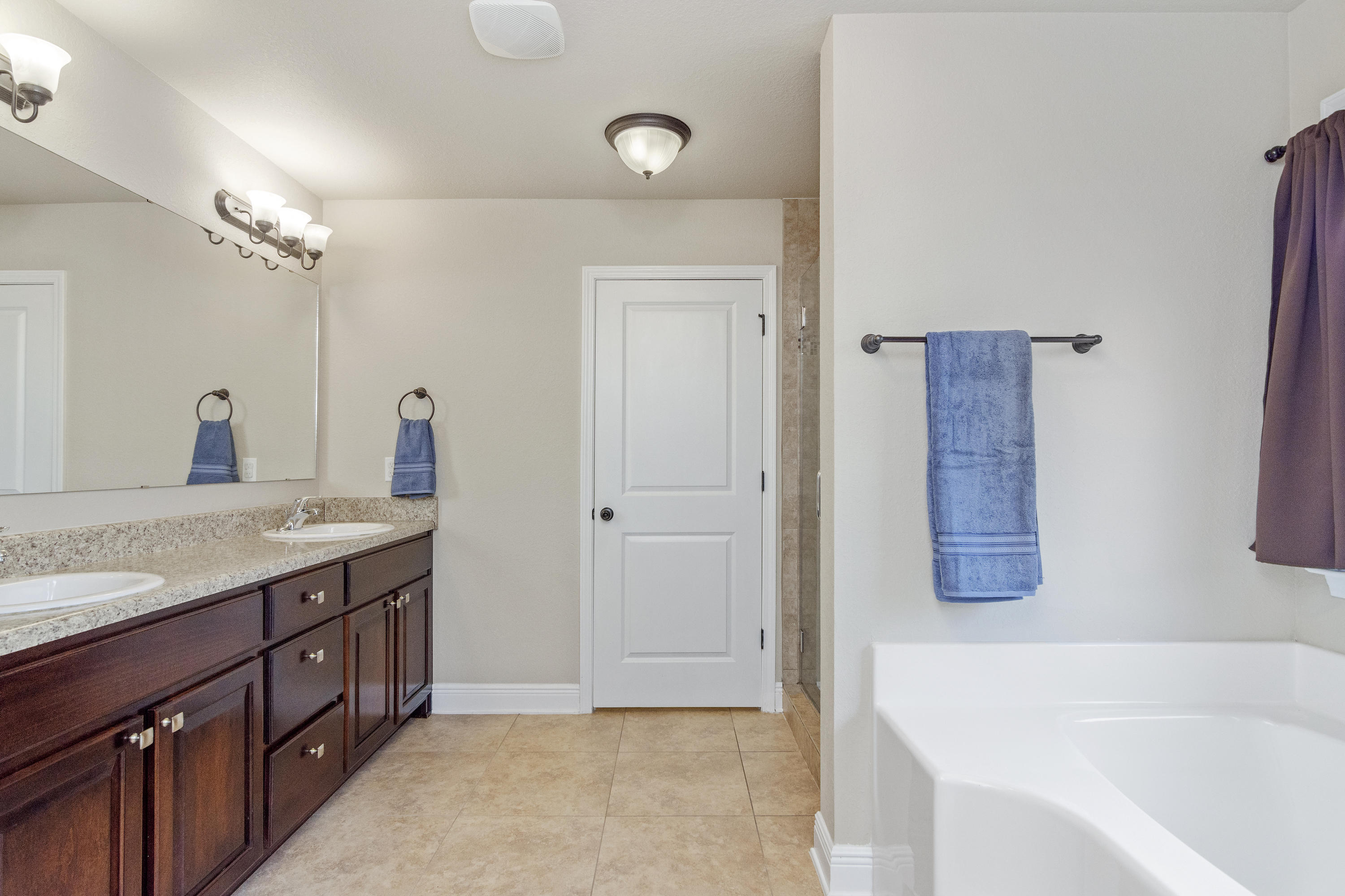 FOX VALLEY - Residential