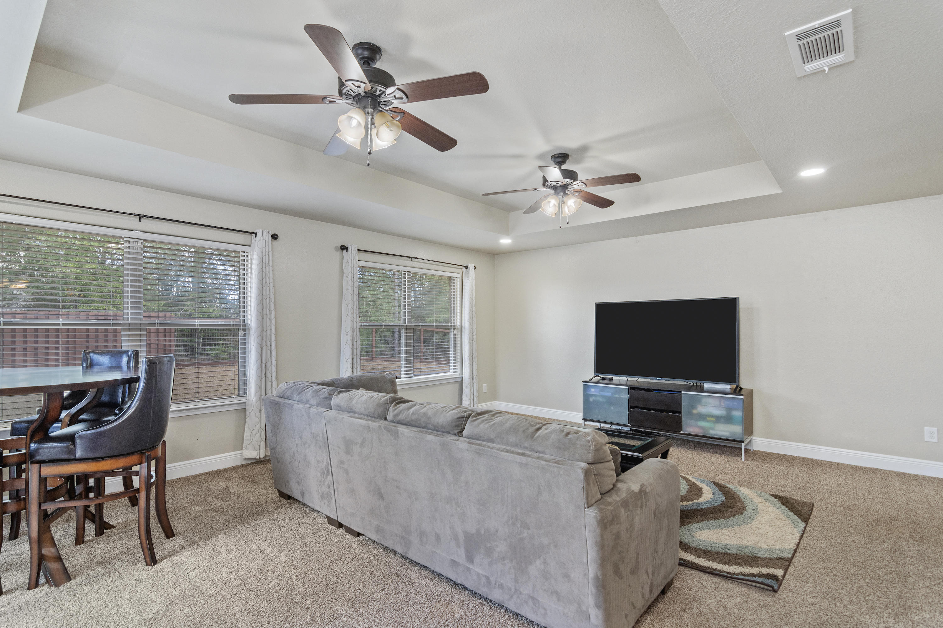 FOX VALLEY - Residential