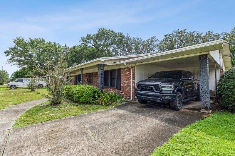 VICTORIA GARDENS - Residential