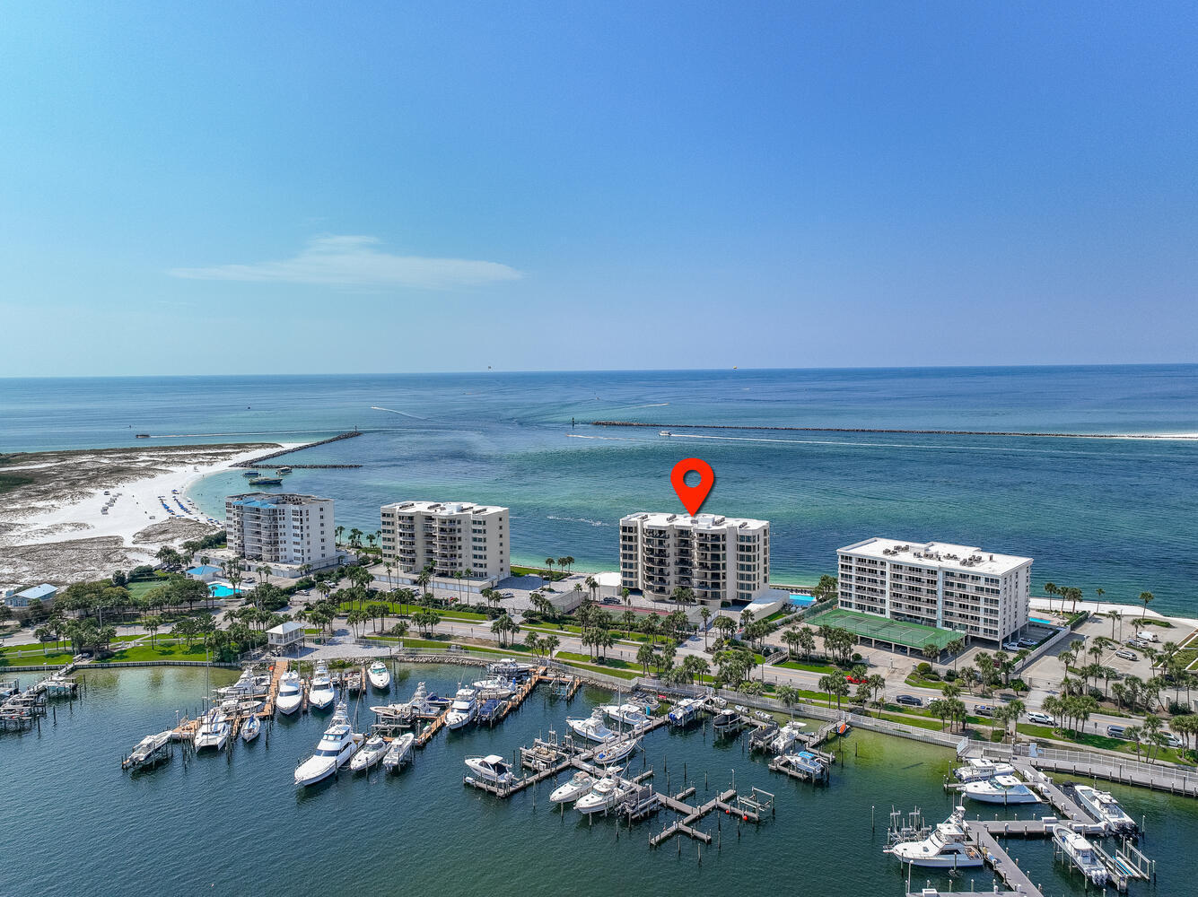 WATERVIEW TOWERS YACHT CLUB - Residential