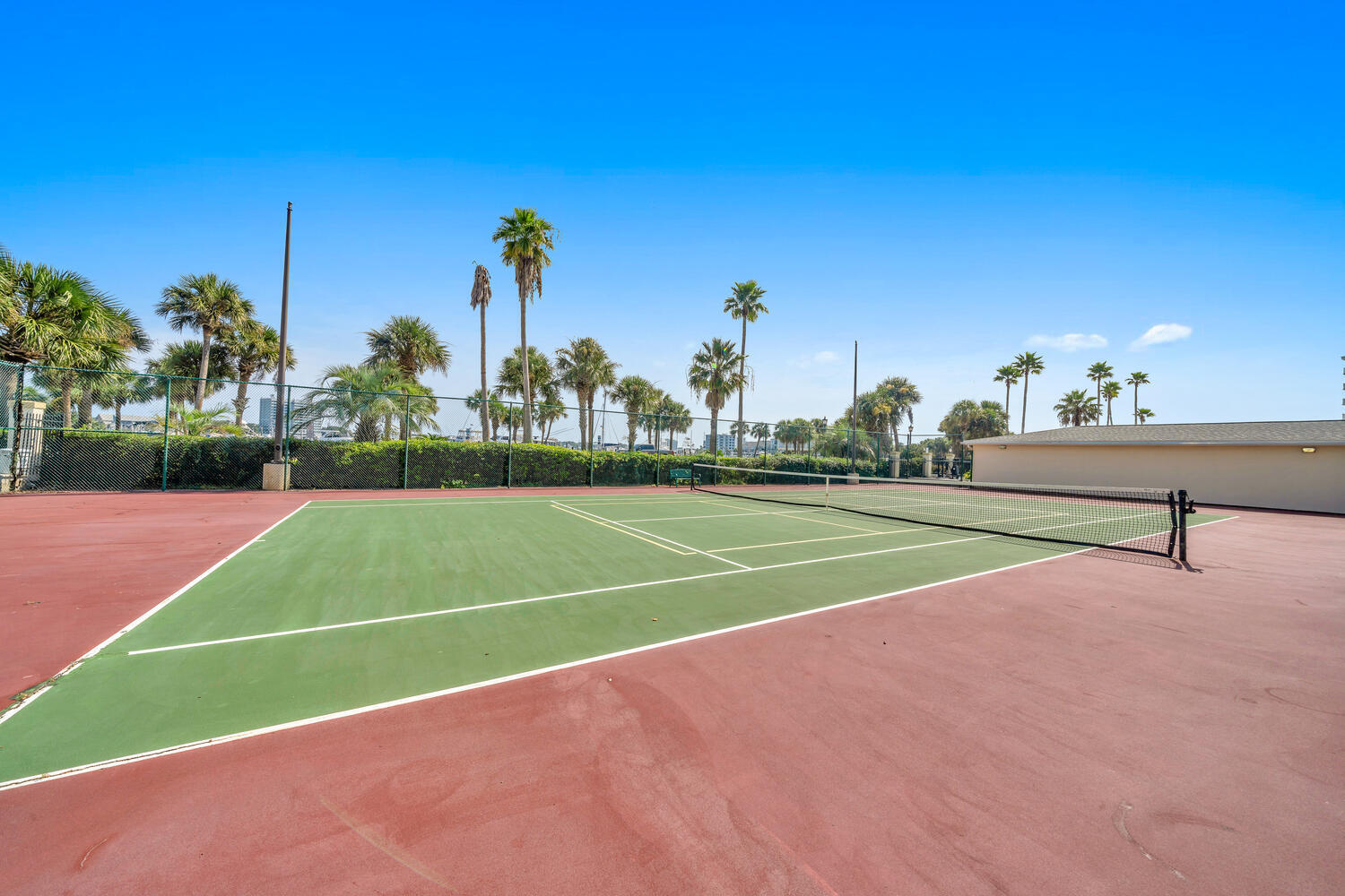 WATERVIEW TOWERS YACHT CLUB - Residential