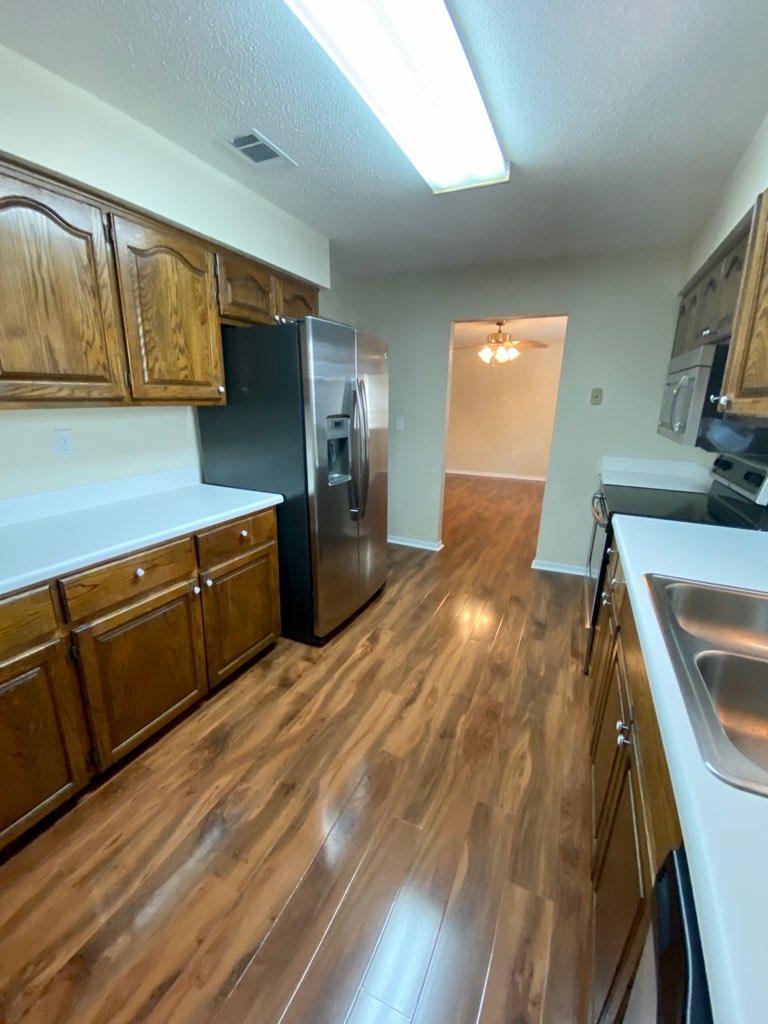 VALLEY T/H - Residential Lease
