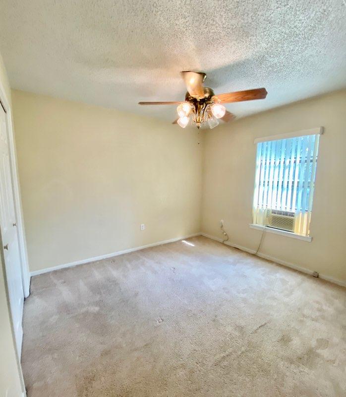 VALLEY T/H - Residential Lease