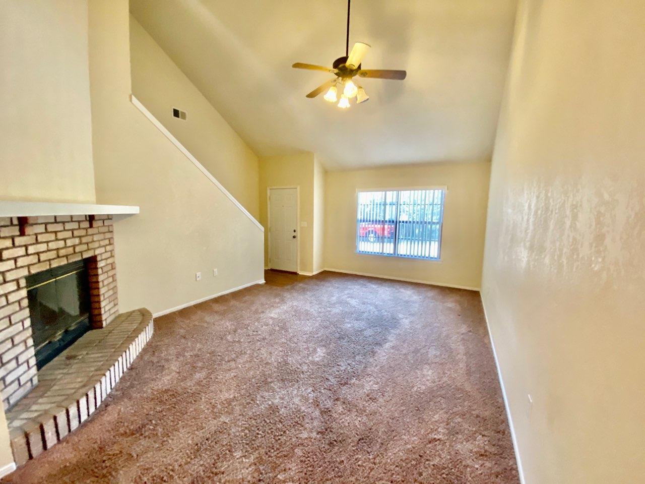 VALLEY T/H - Residential Lease