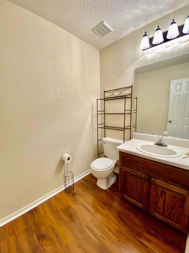 VALLEY T/H - Residential Lease