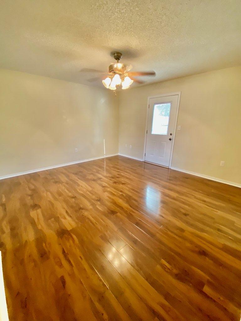 VALLEY T/H - Residential Lease