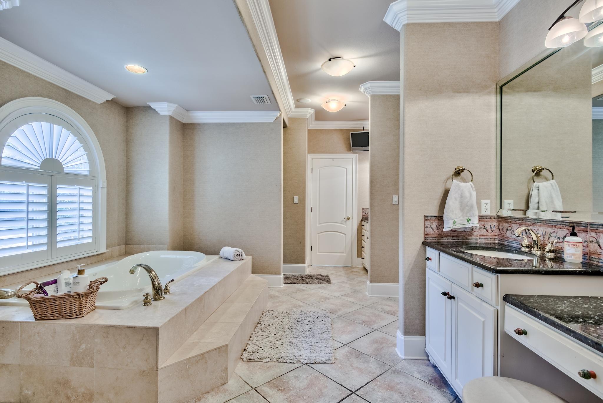 REGATTA BAY PH 1 - Residential