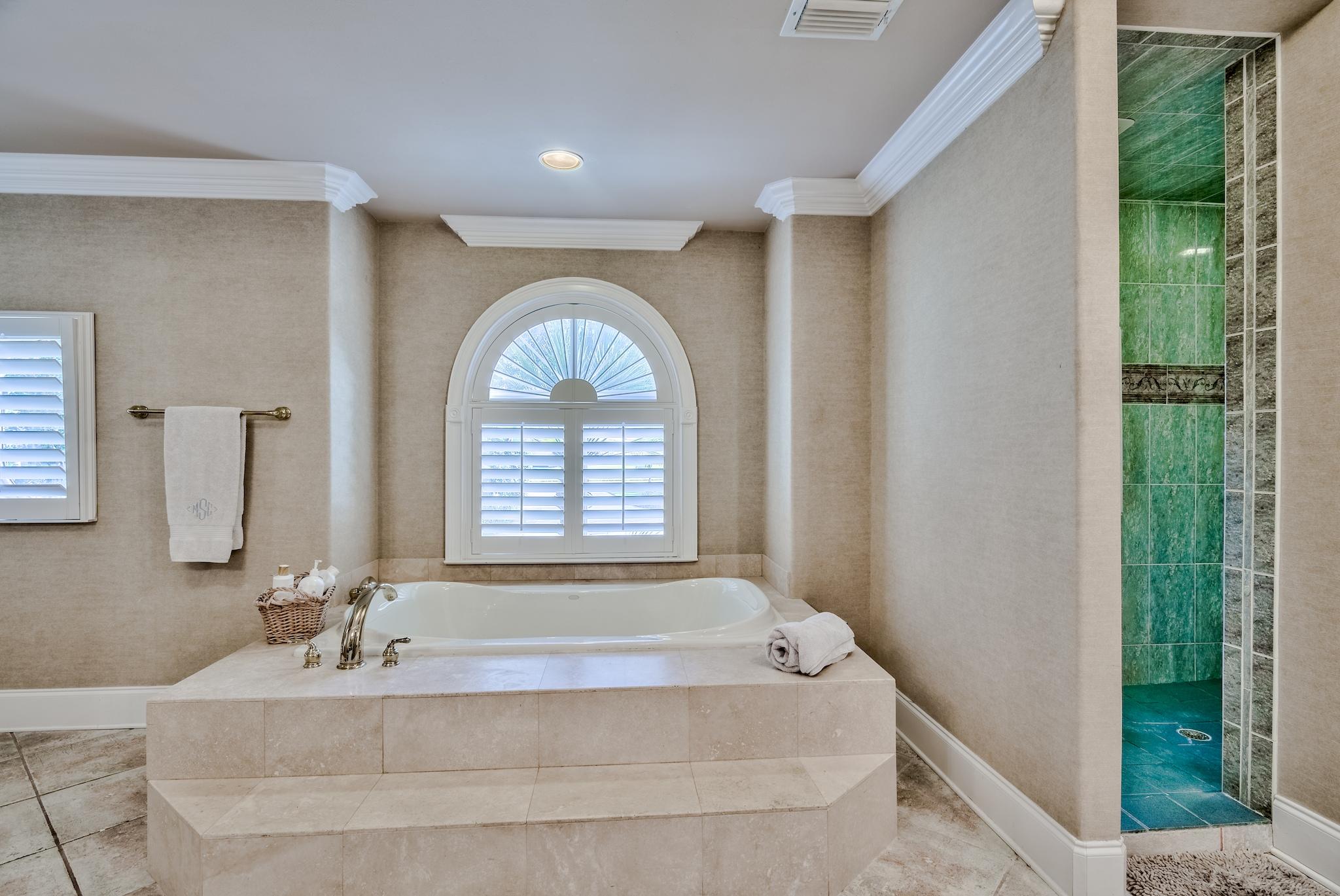 REGATTA BAY PH 1 - Residential