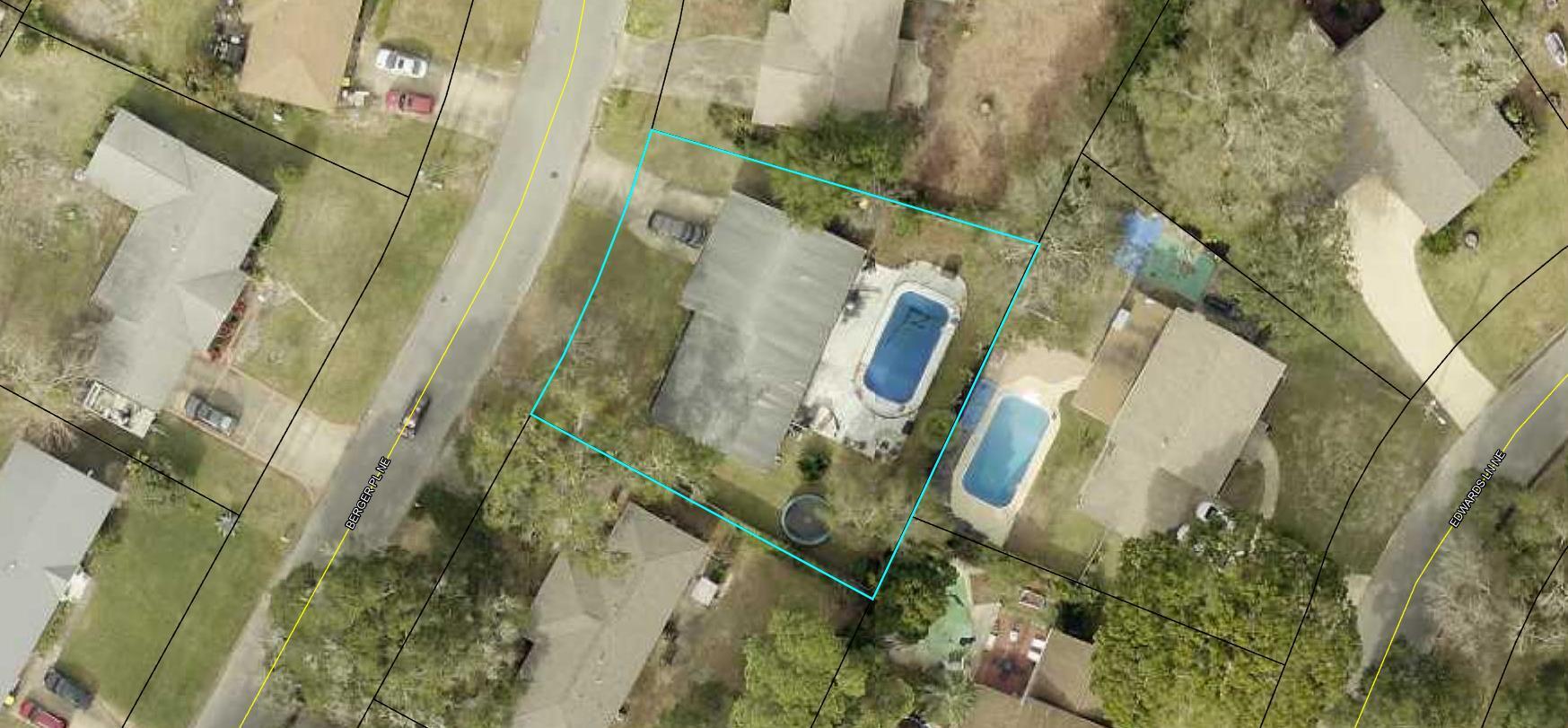 COMMODORE PLACE - Residential