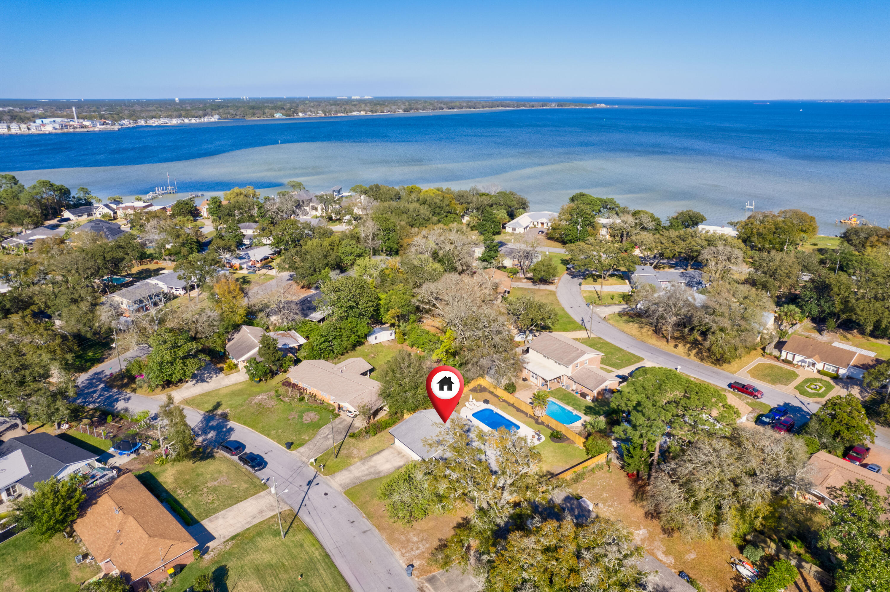 COMMODORE PLACE - Residential