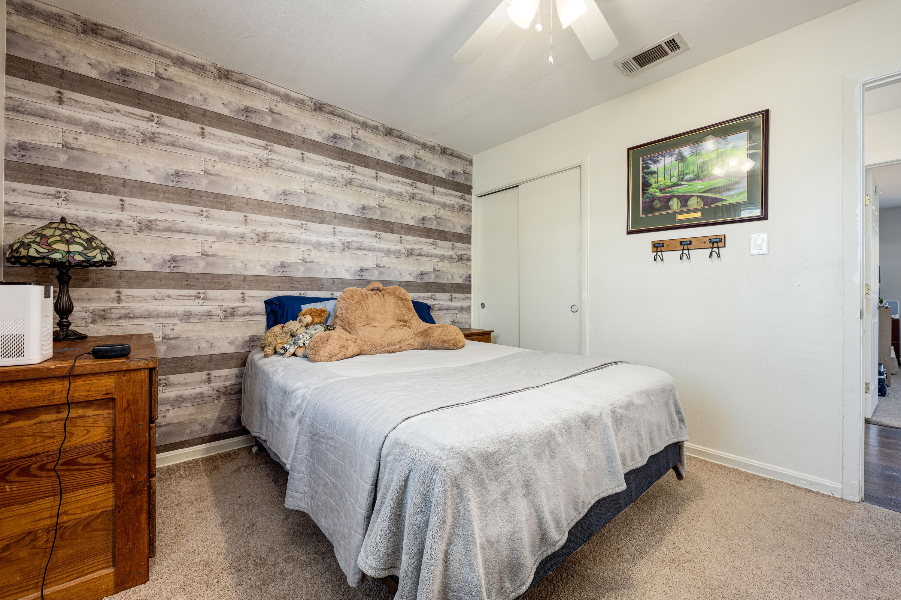 COMMODORE PLACE - Residential