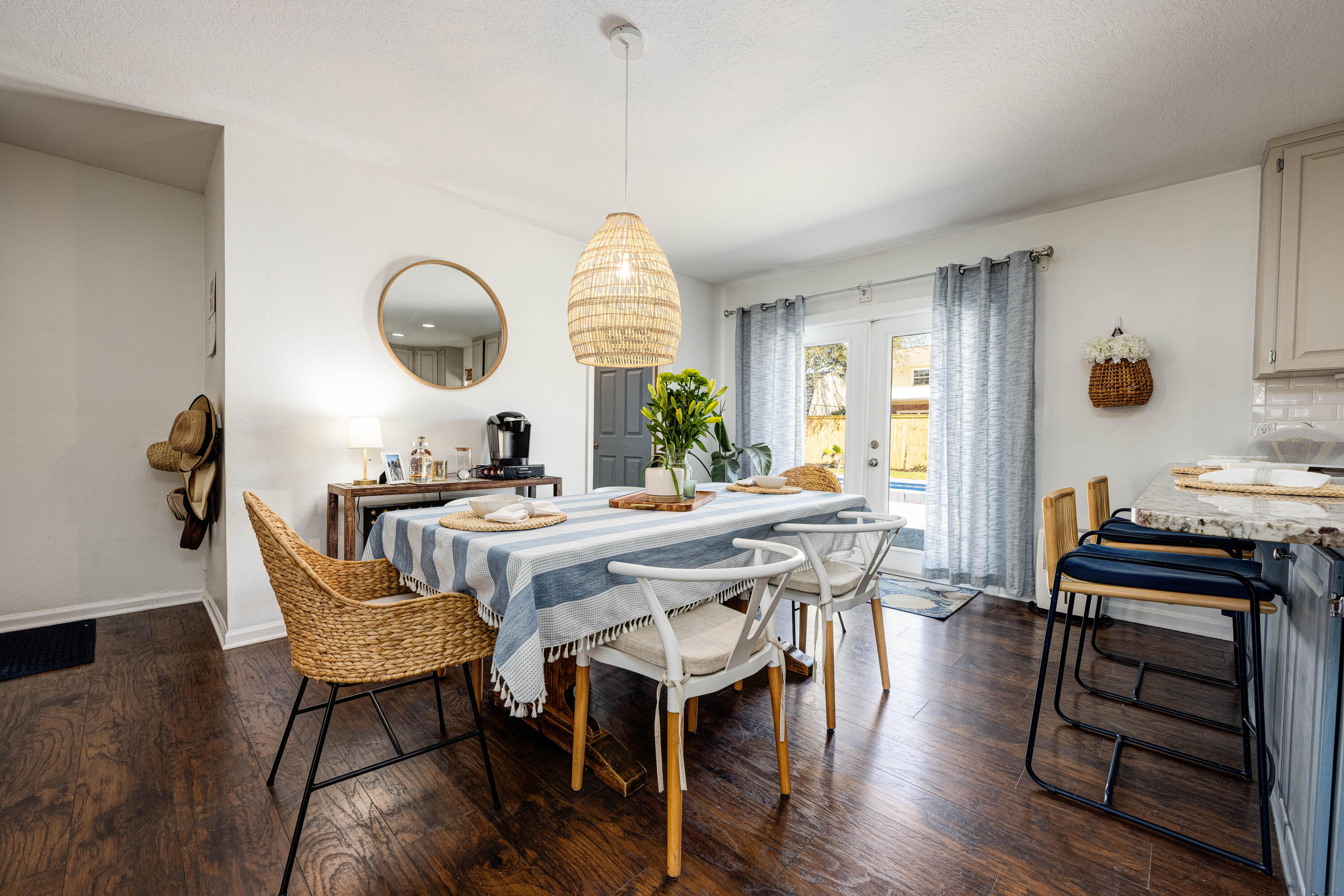 COMMODORE PLACE - Residential