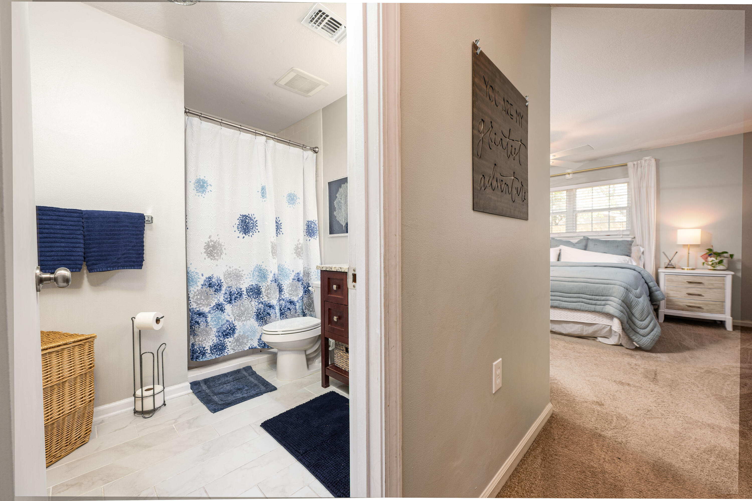 COMMODORE PLACE - Residential