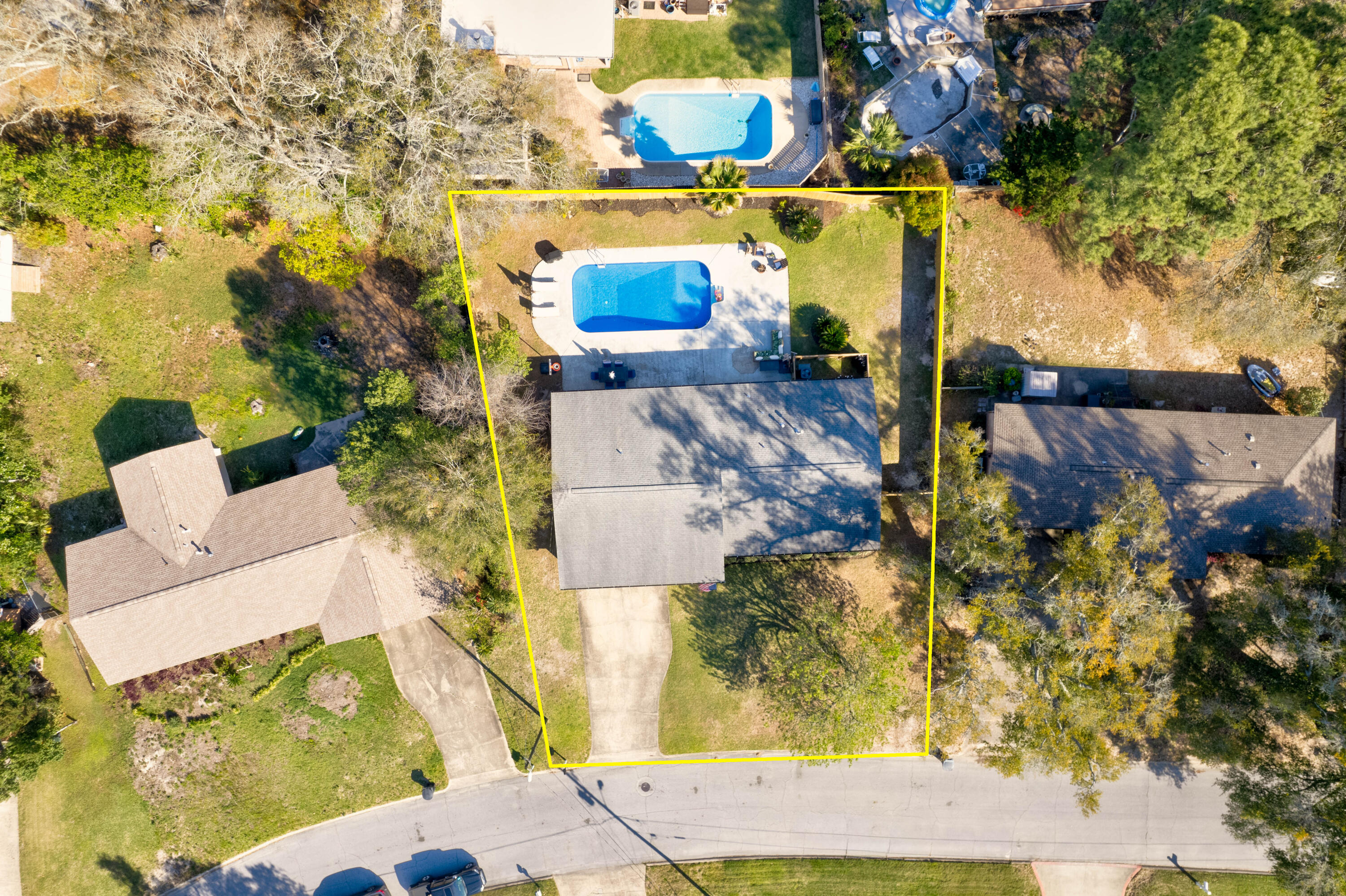 COMMODORE PLACE - Residential