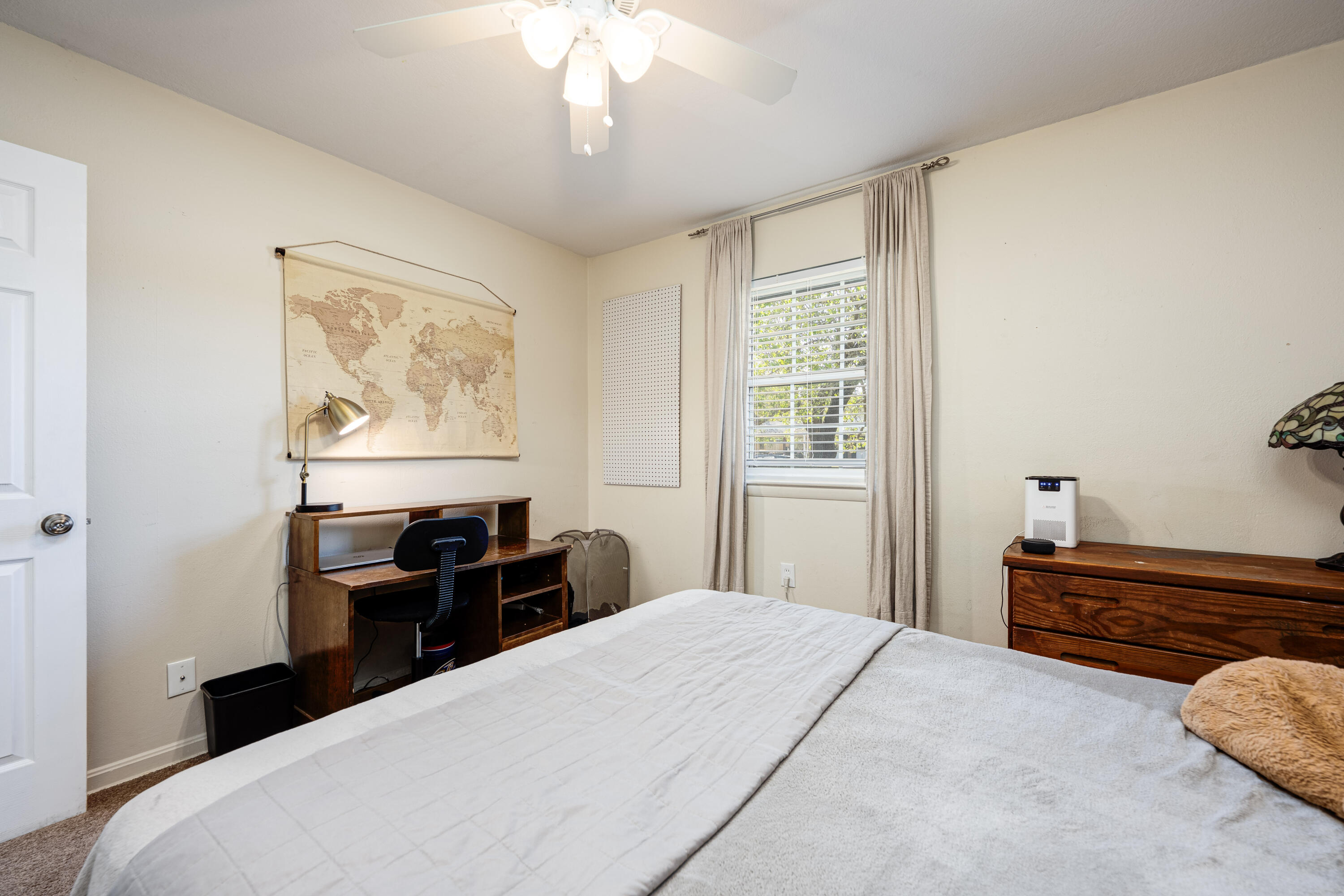 COMMODORE PLACE - Residential