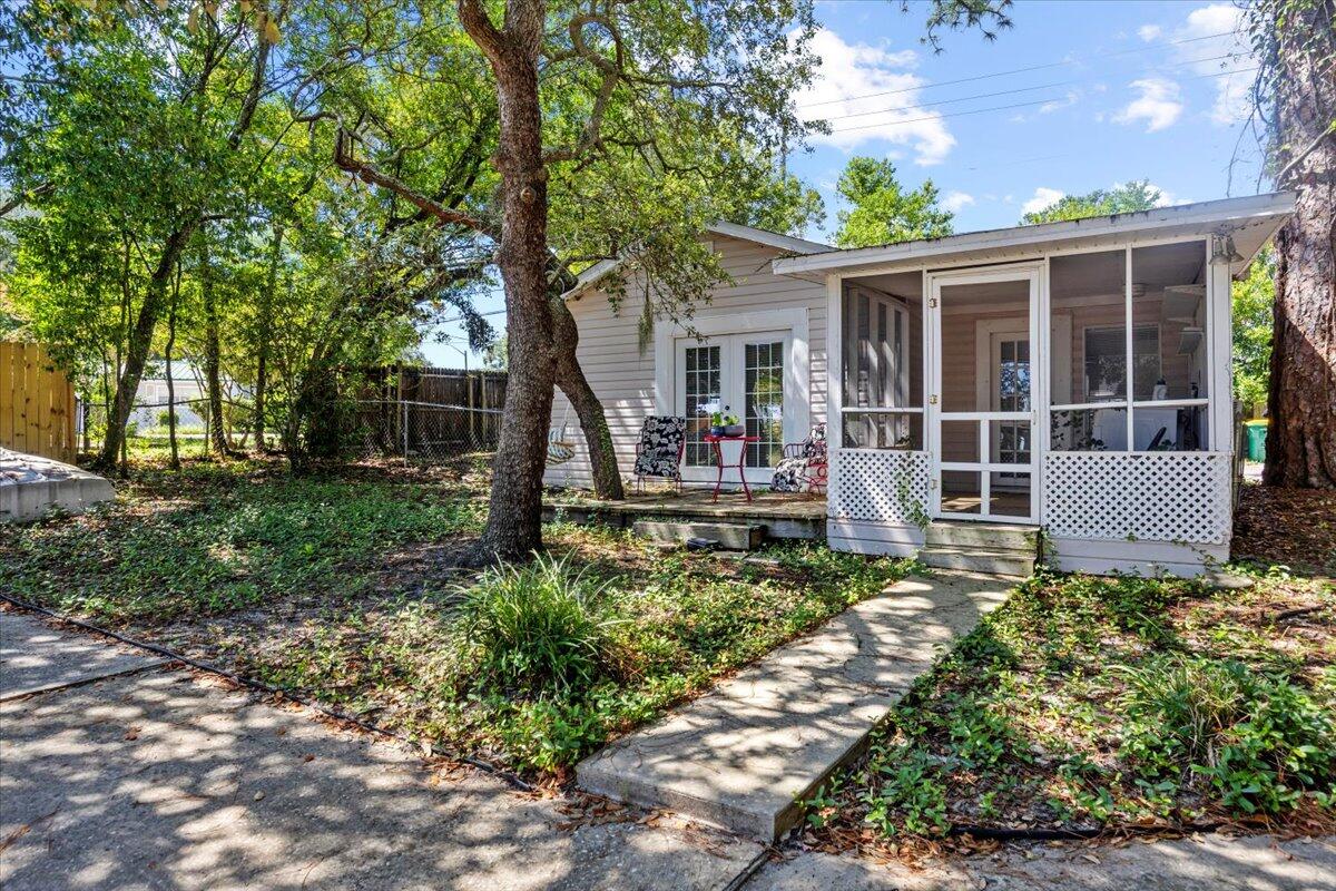 NO RECORDED SUBDIVISION - Residential