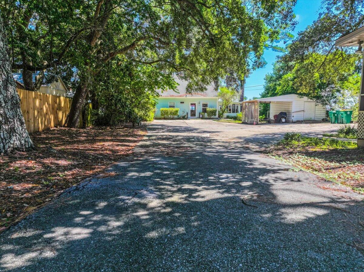 NO RECORDED SUBDIVISION - Residential