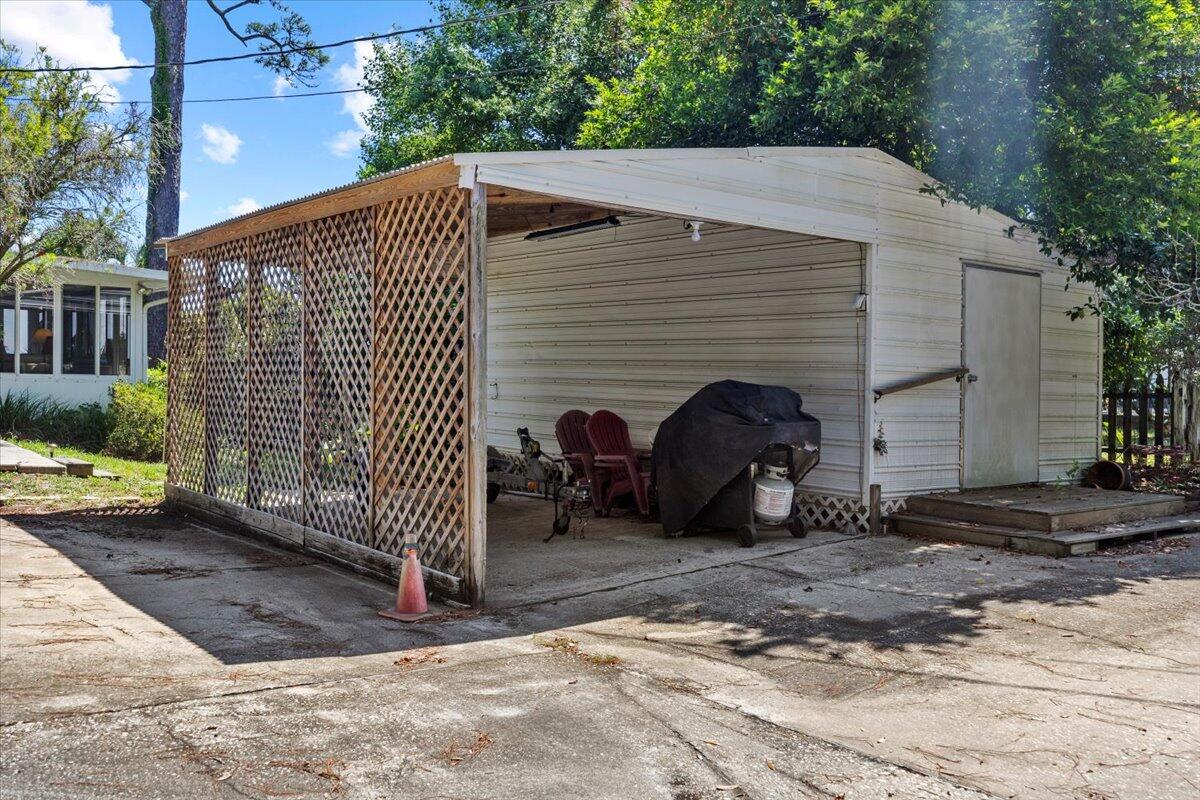 NO RECORDED SUBDIVISION - Residential