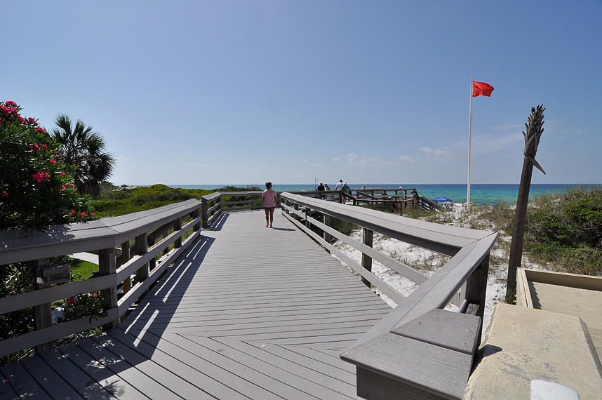 TIDES AT TOPS'L - Residential