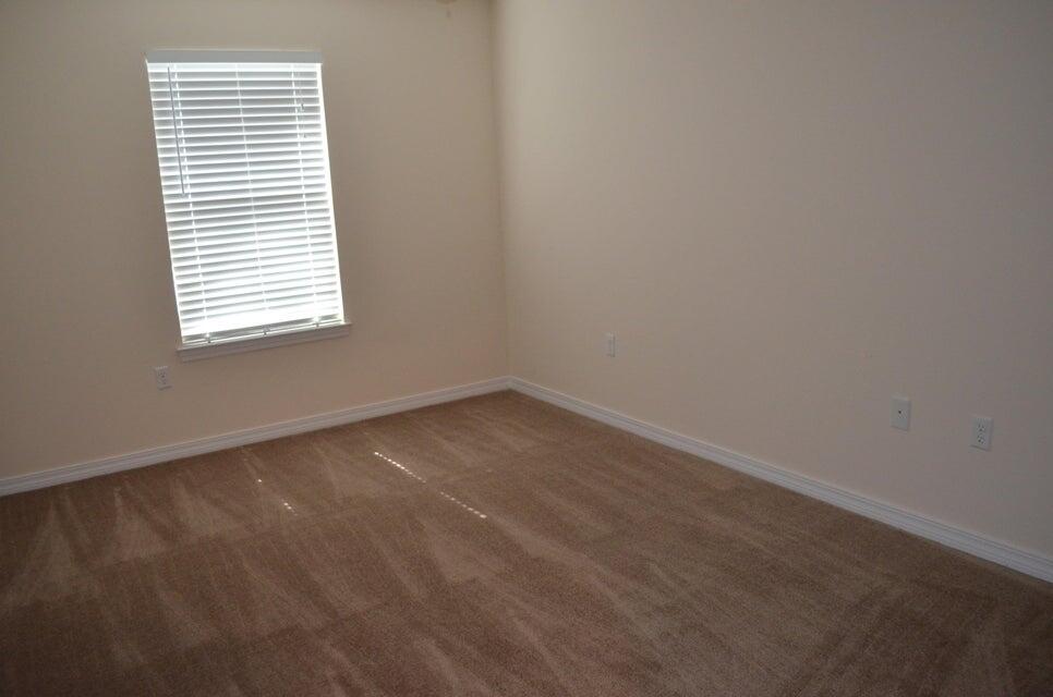 PORT DIXIE - Residential Lease