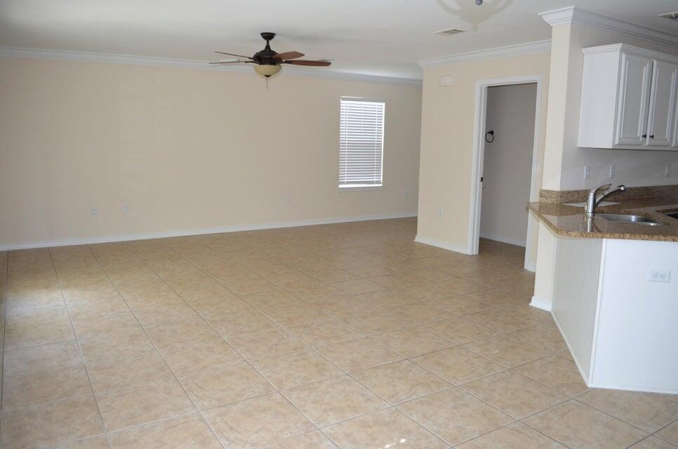 PORT DIXIE - Residential Lease