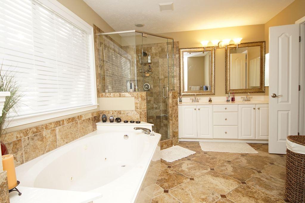 PARKWOOD ESTATES PH 1 BLUEWATER BAY - Residential