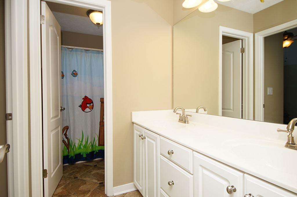 PARKWOOD ESTATES PH 1 BLUEWATER BAY - Residential