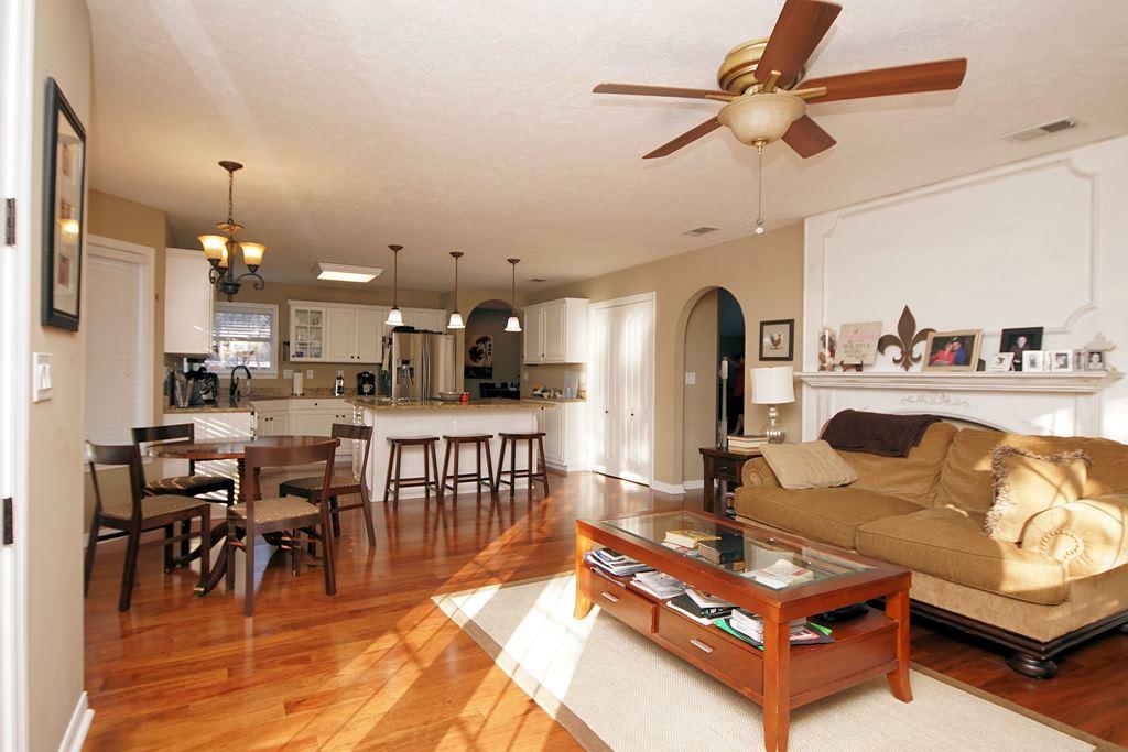 PARKWOOD ESTATES PH 1 BLUEWATER BAY - Residential