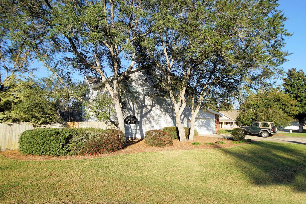 PARKWOOD ESTATES PH 1 BLUEWATER BAY - Residential