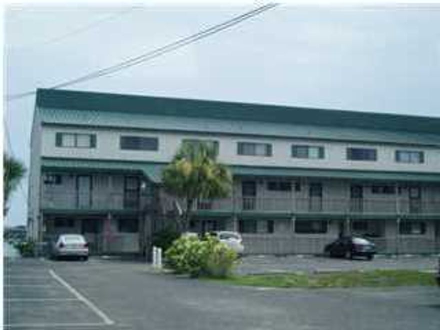 Soundfront unit! Great view! New carpet installed. Please call Barbara Kelly for more information and to view at 850-863-3191.