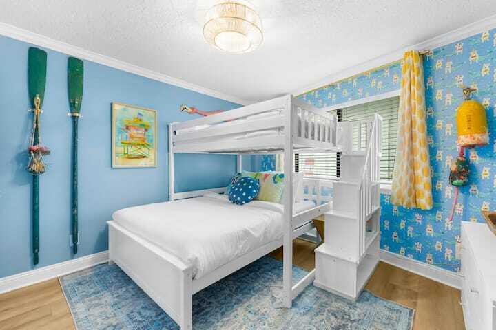 MAINSAIL CONDO PH 5 - Residential