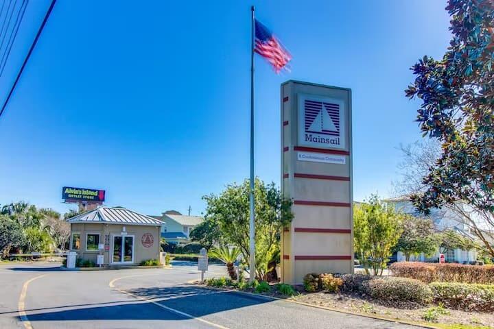 MAINSAIL CONDO PH 5 - Residential