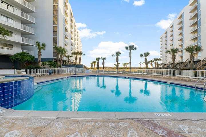 MAINSAIL CONDO PH 5 - Residential