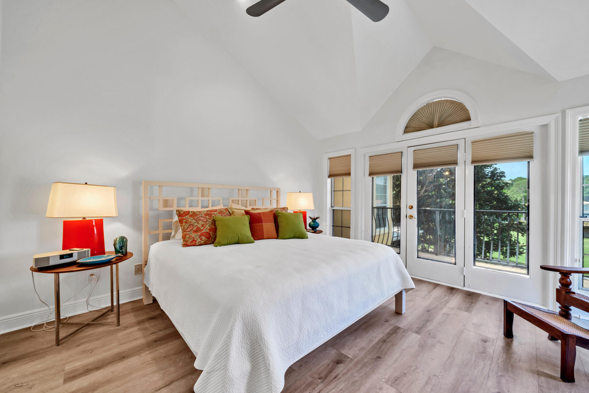 VANTAGE POINTE - Residential