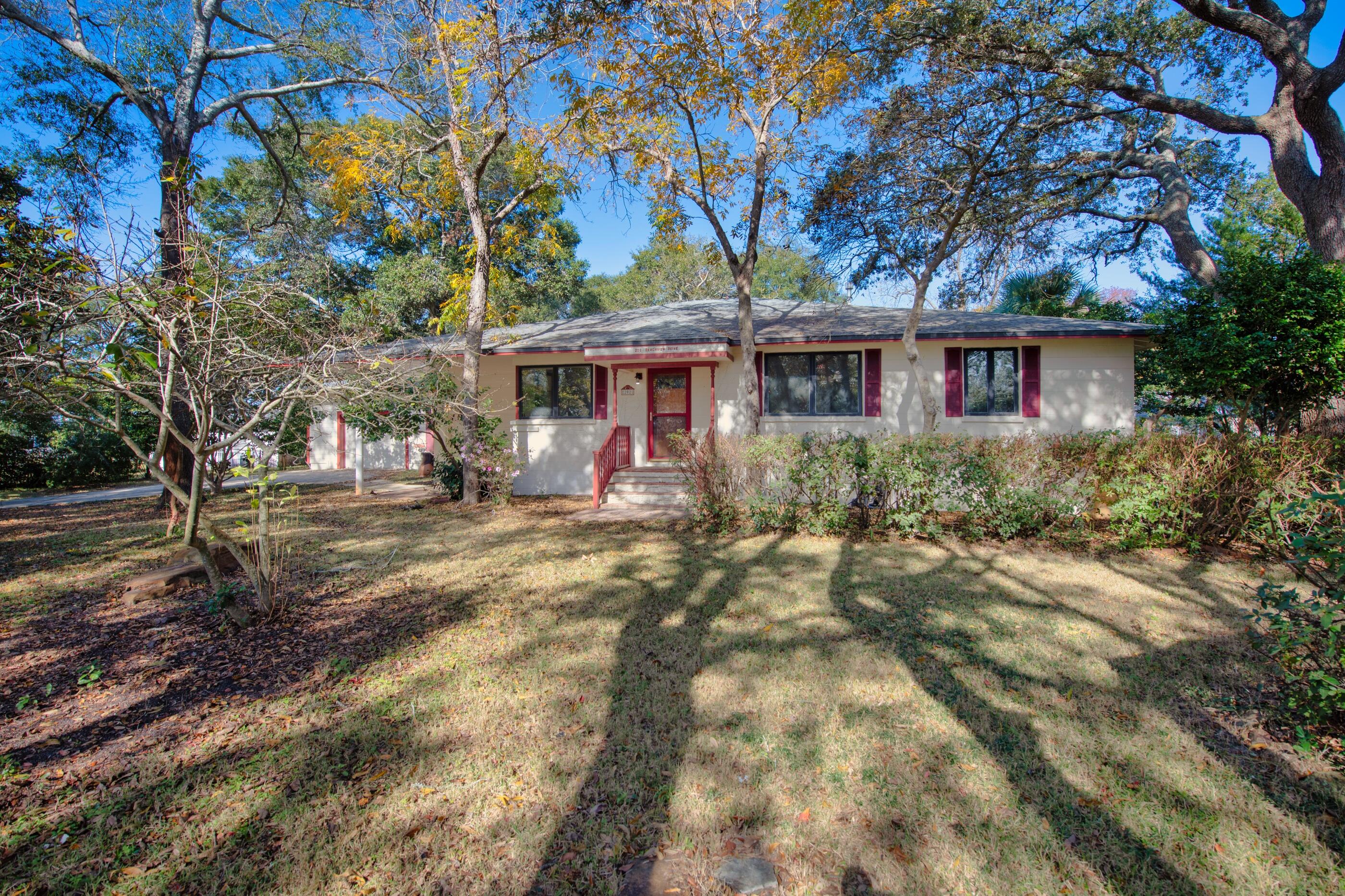 GARNIER BEACH - Residential