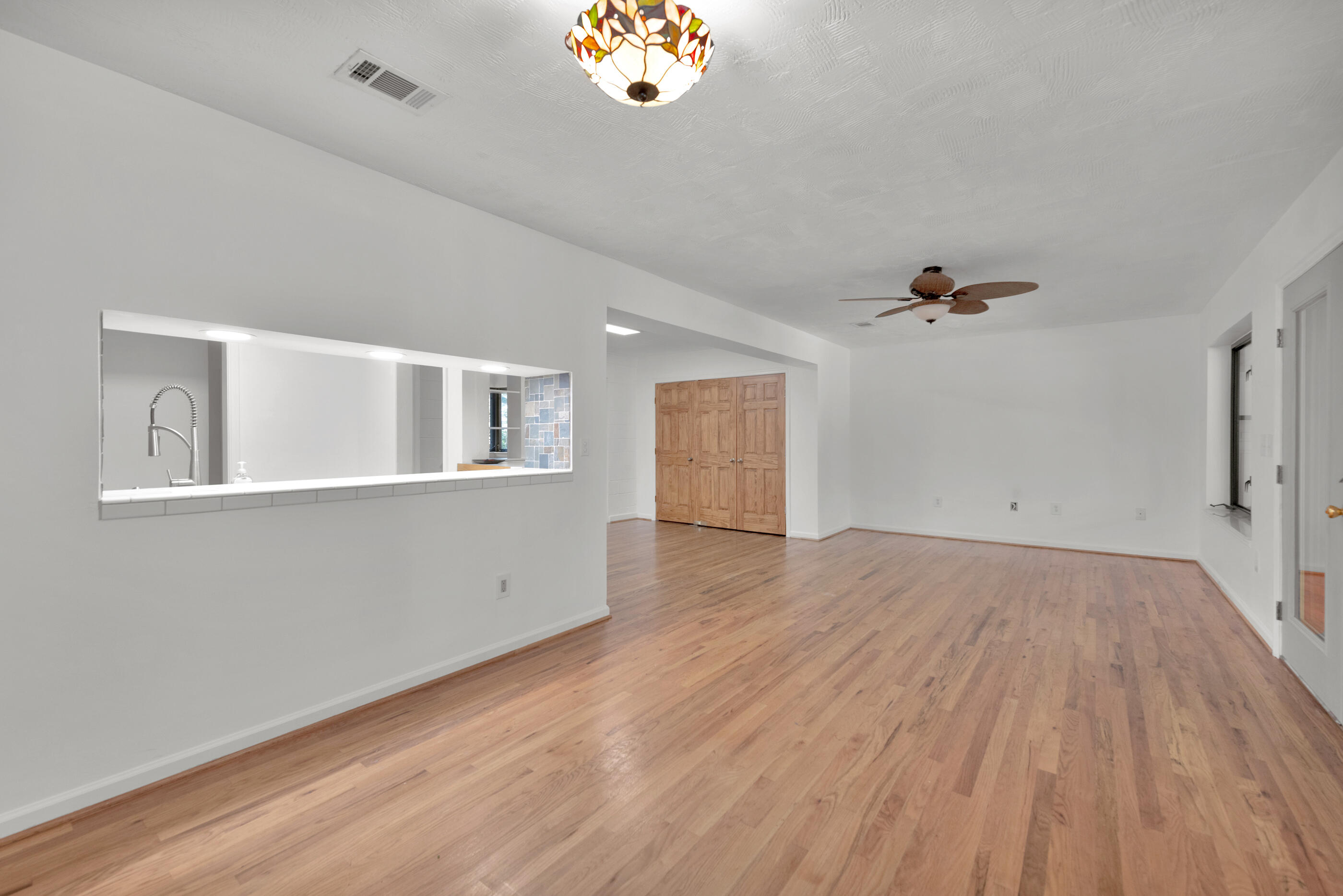 GARNIER BEACH - Residential