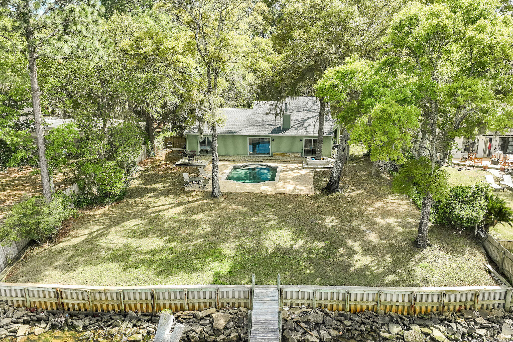 DAUGHETTES AMENDED - Residential