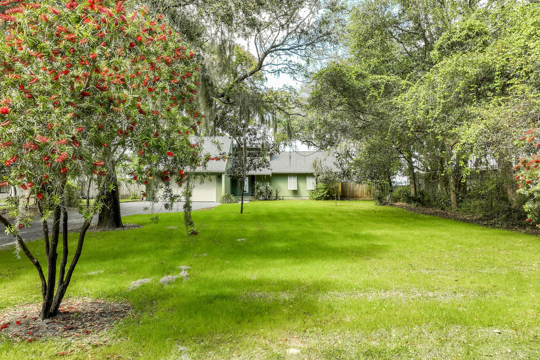 DAUGHETTES AMENDED - Residential