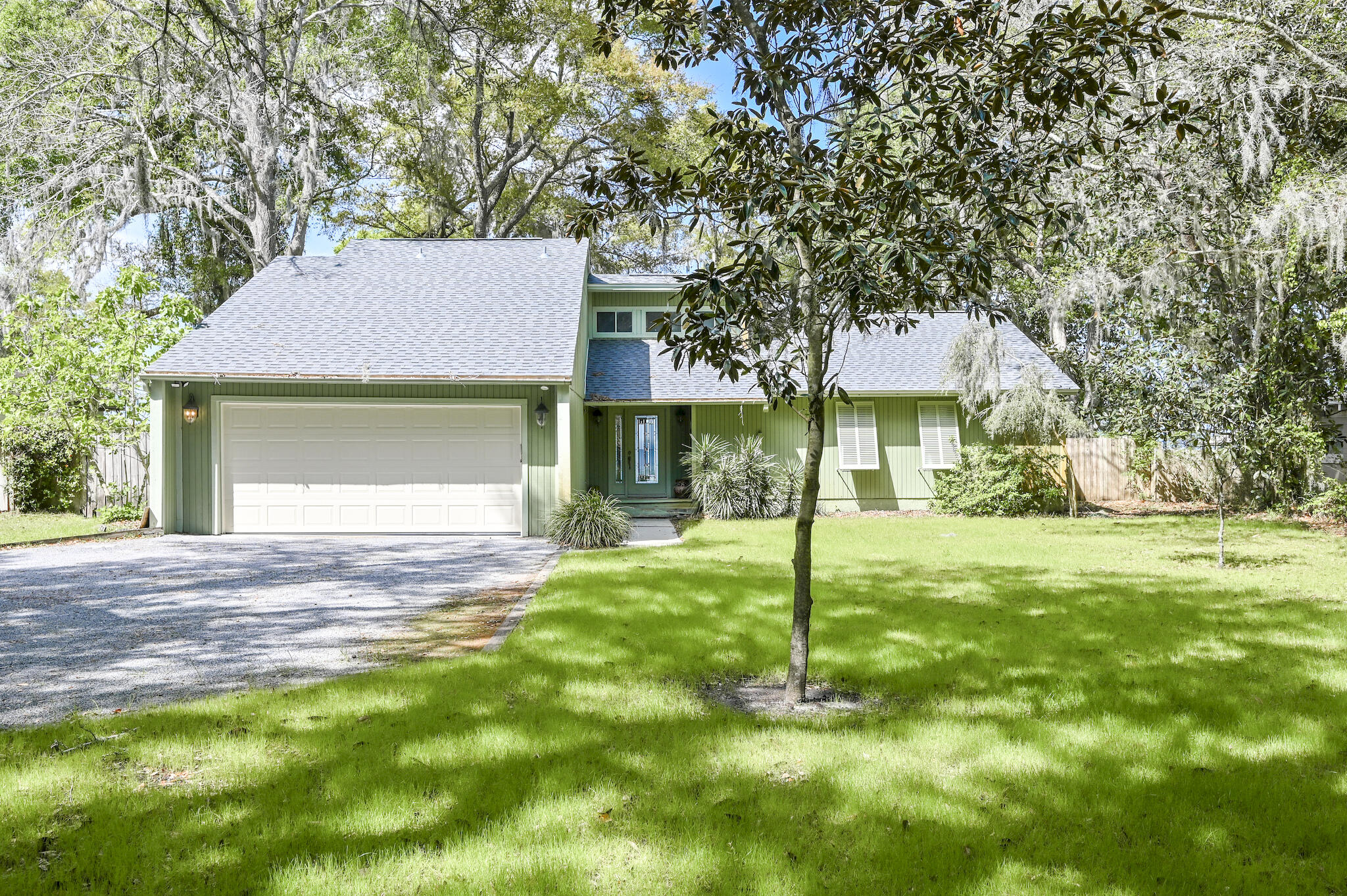 DAUGHETTES AMENDED - Residential