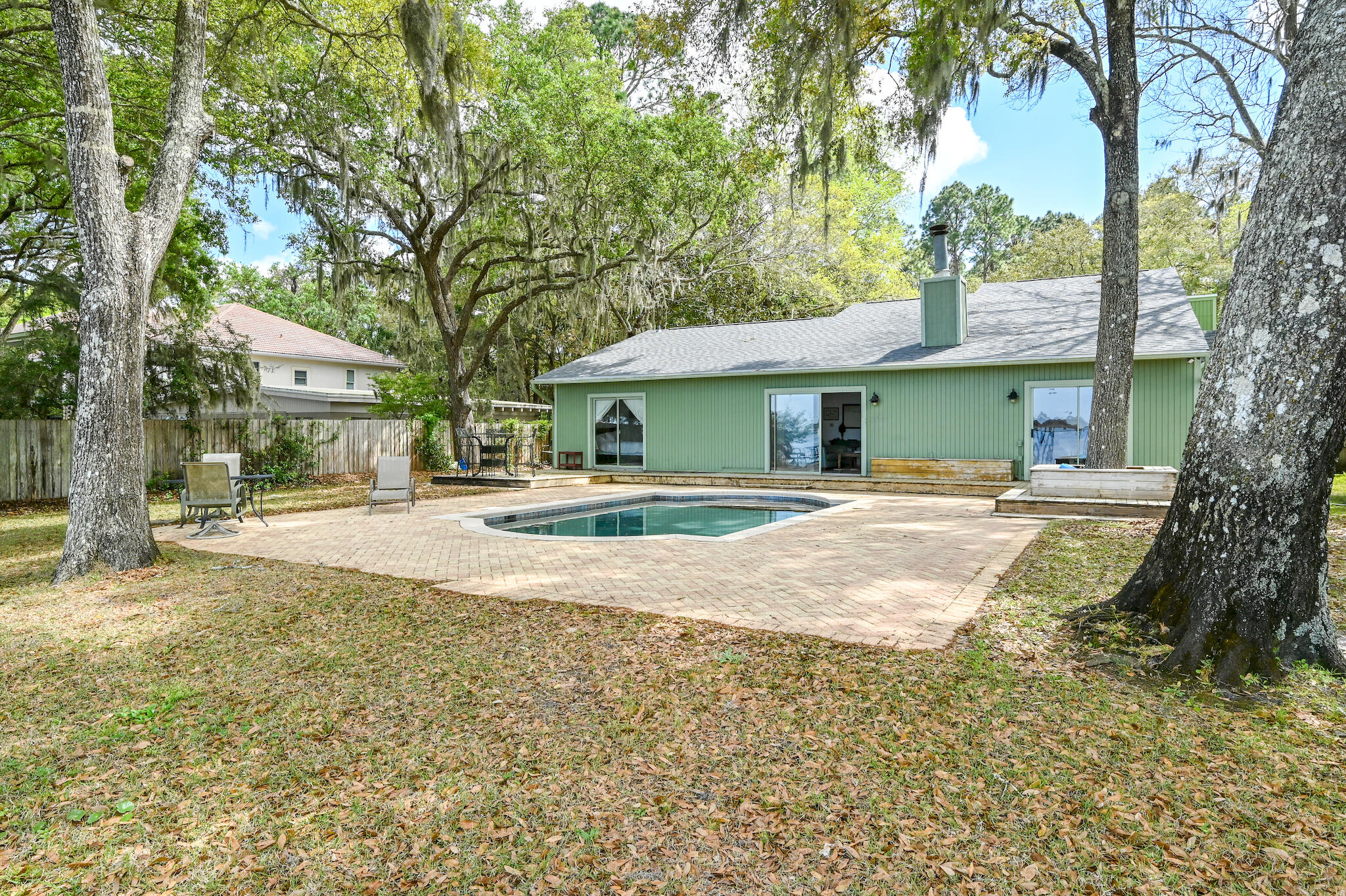 DAUGHETTES AMENDED - Residential