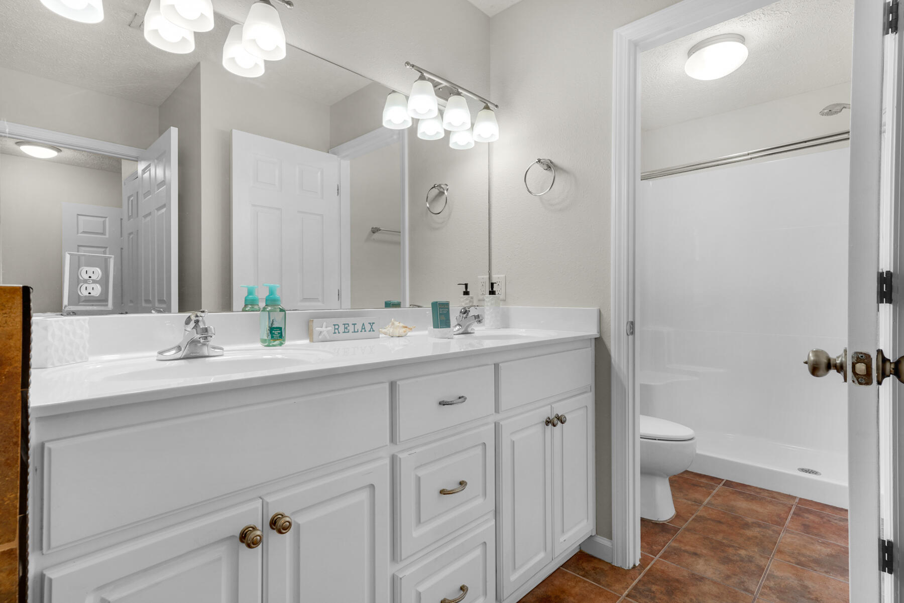 NORTH HAVEN ESTATES LOT 13 ORB 4380 P 1128 - Residential