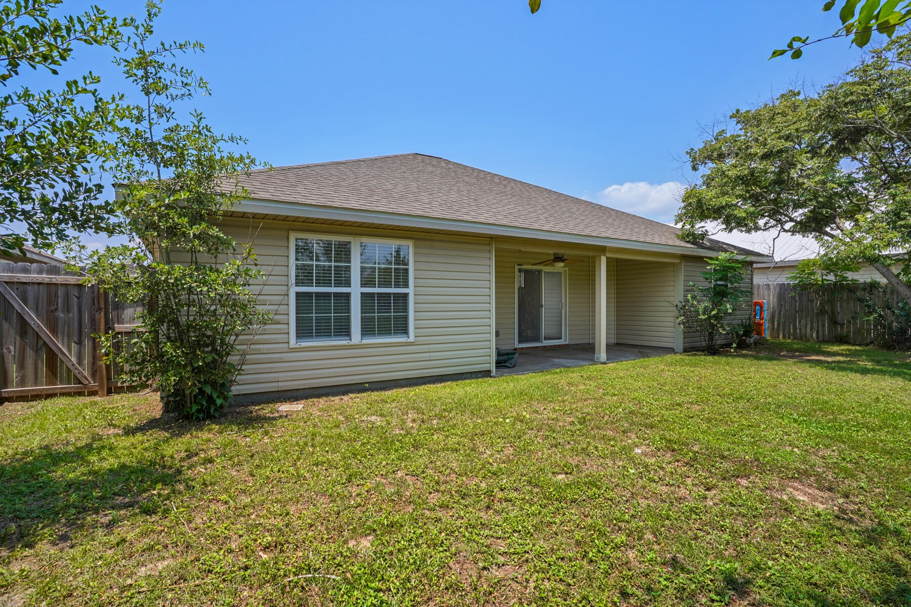 NORTH HAVEN ESTATES LOT 13 ORB 4380 P 1128 - Residential