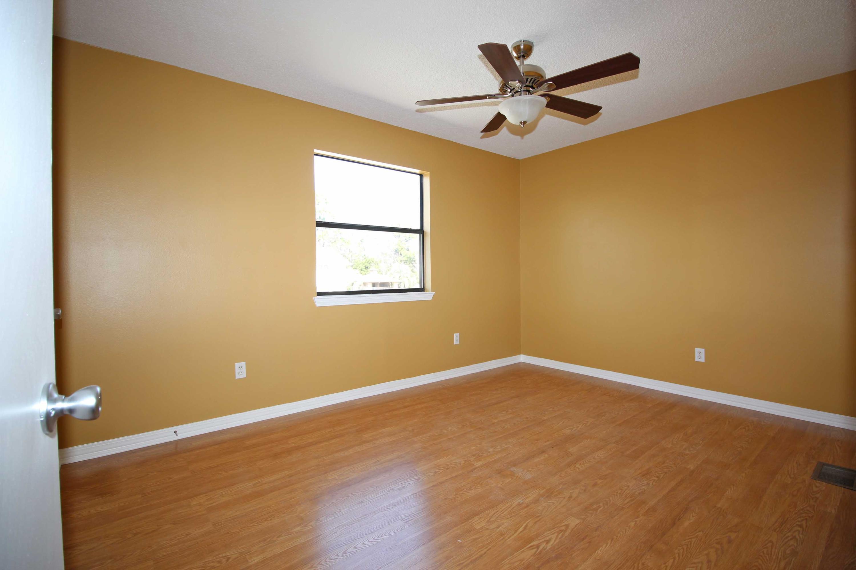 FOREST VIEW T/H - Residential