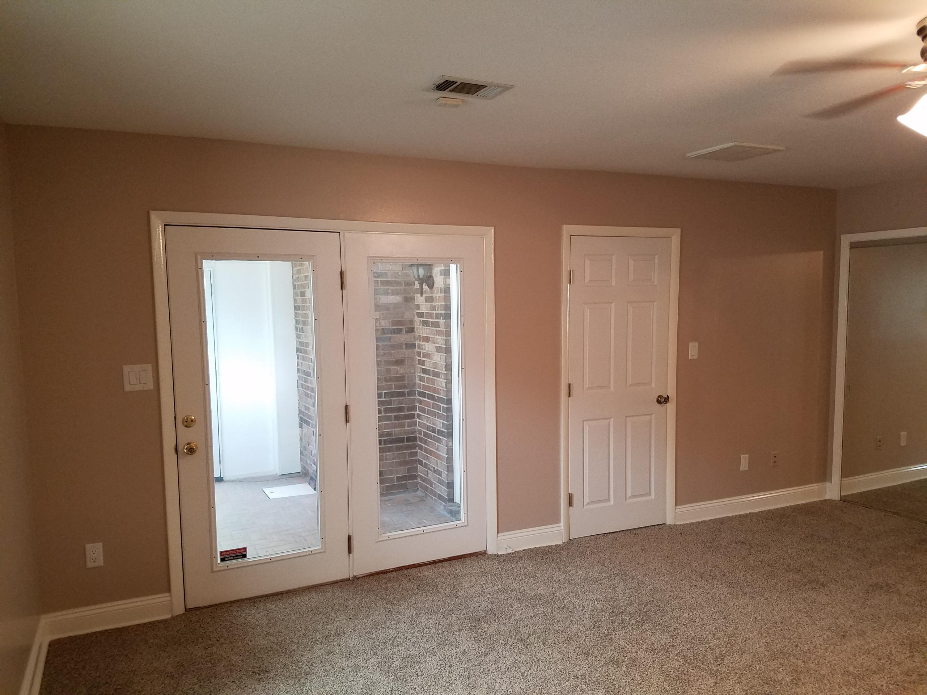 PINEWOOD ESTATES - Residential