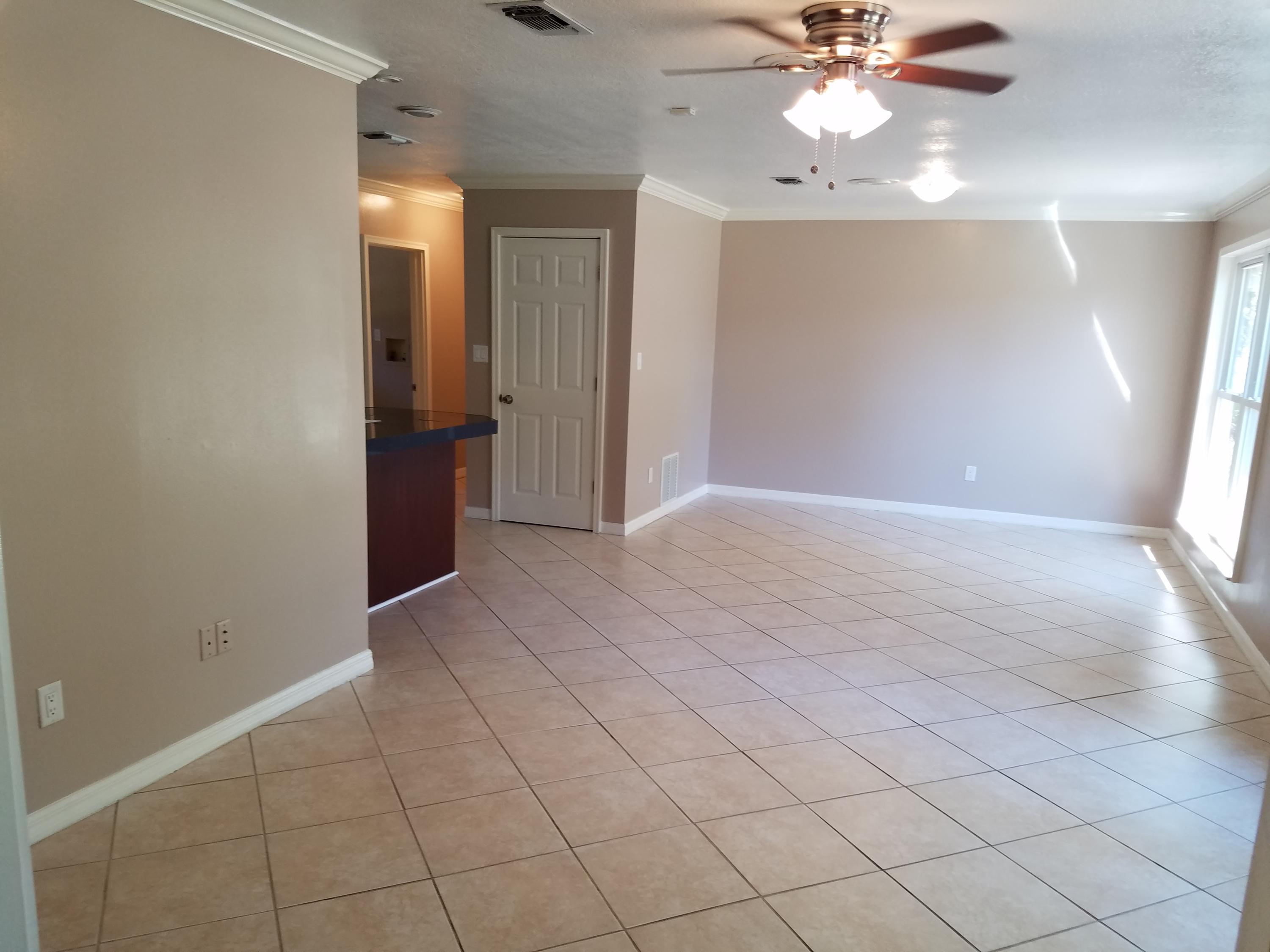 PINEWOOD ESTATES - Residential