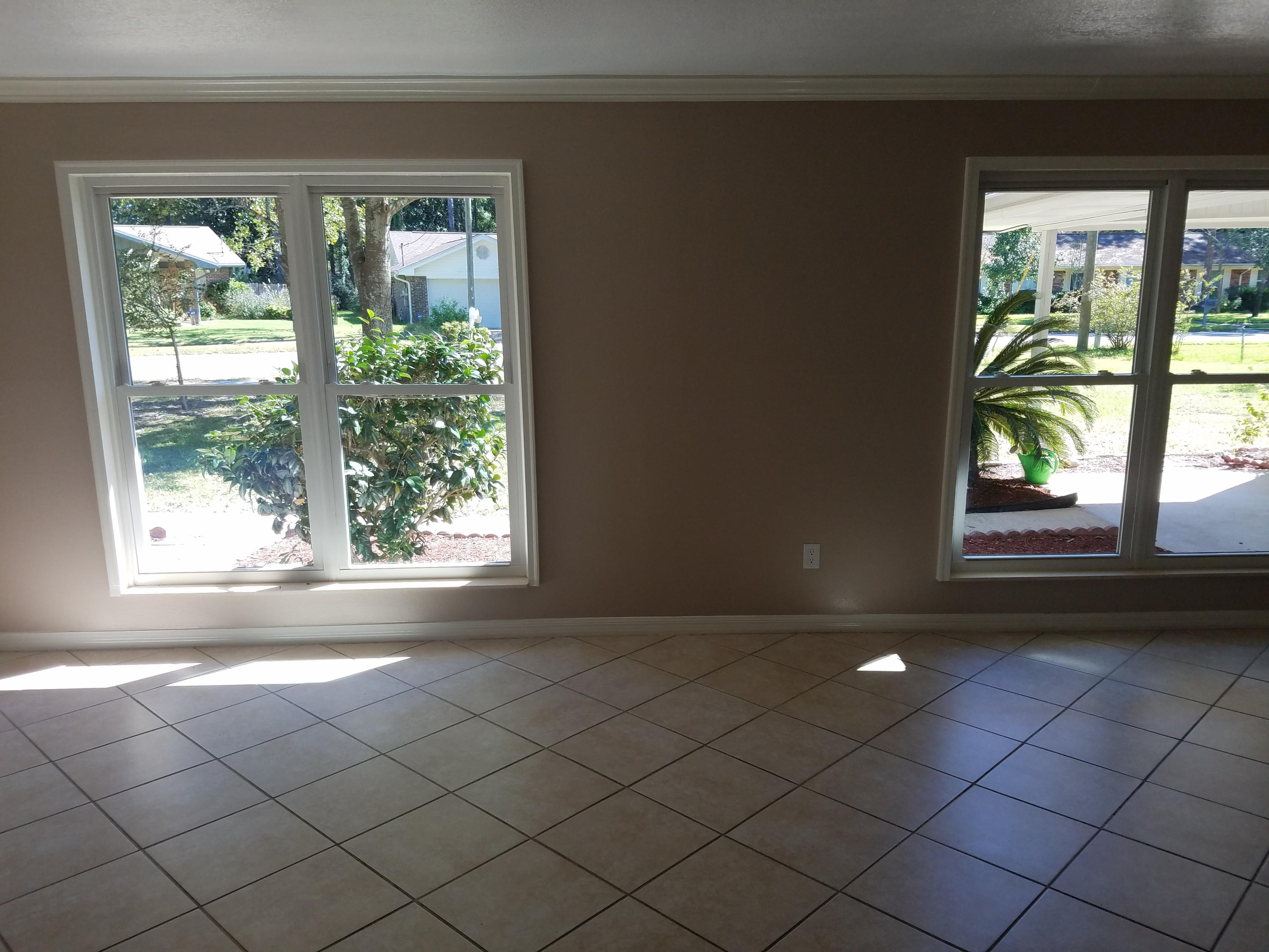 PINEWOOD ESTATES - Residential