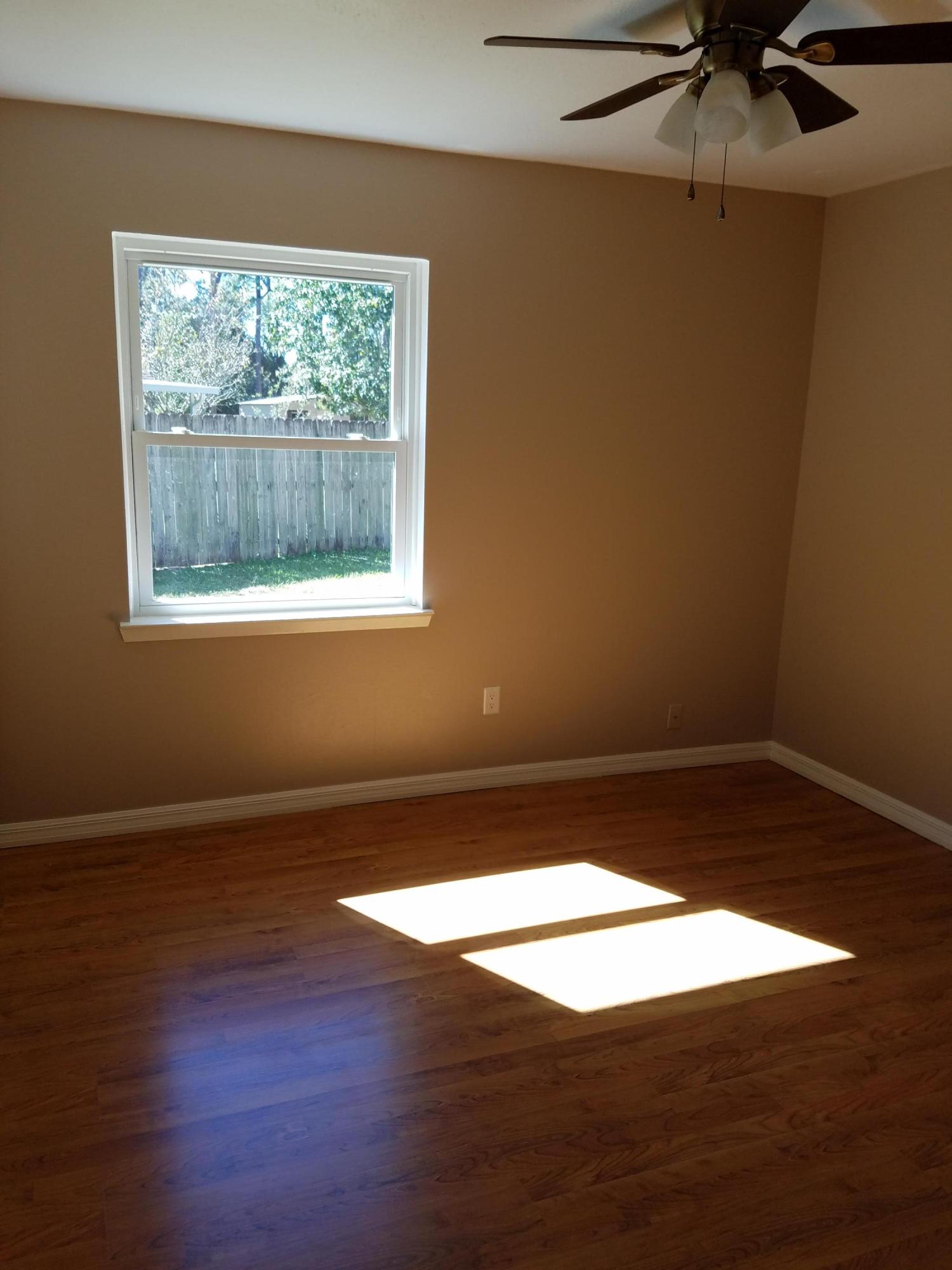 PINEWOOD ESTATES - Residential