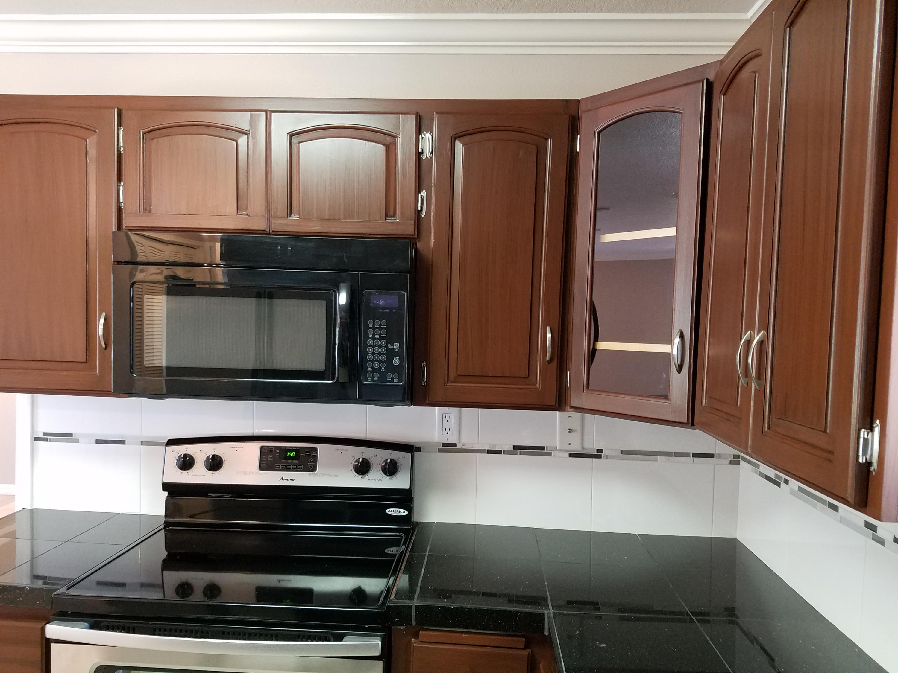 PINEWOOD ESTATES - Residential