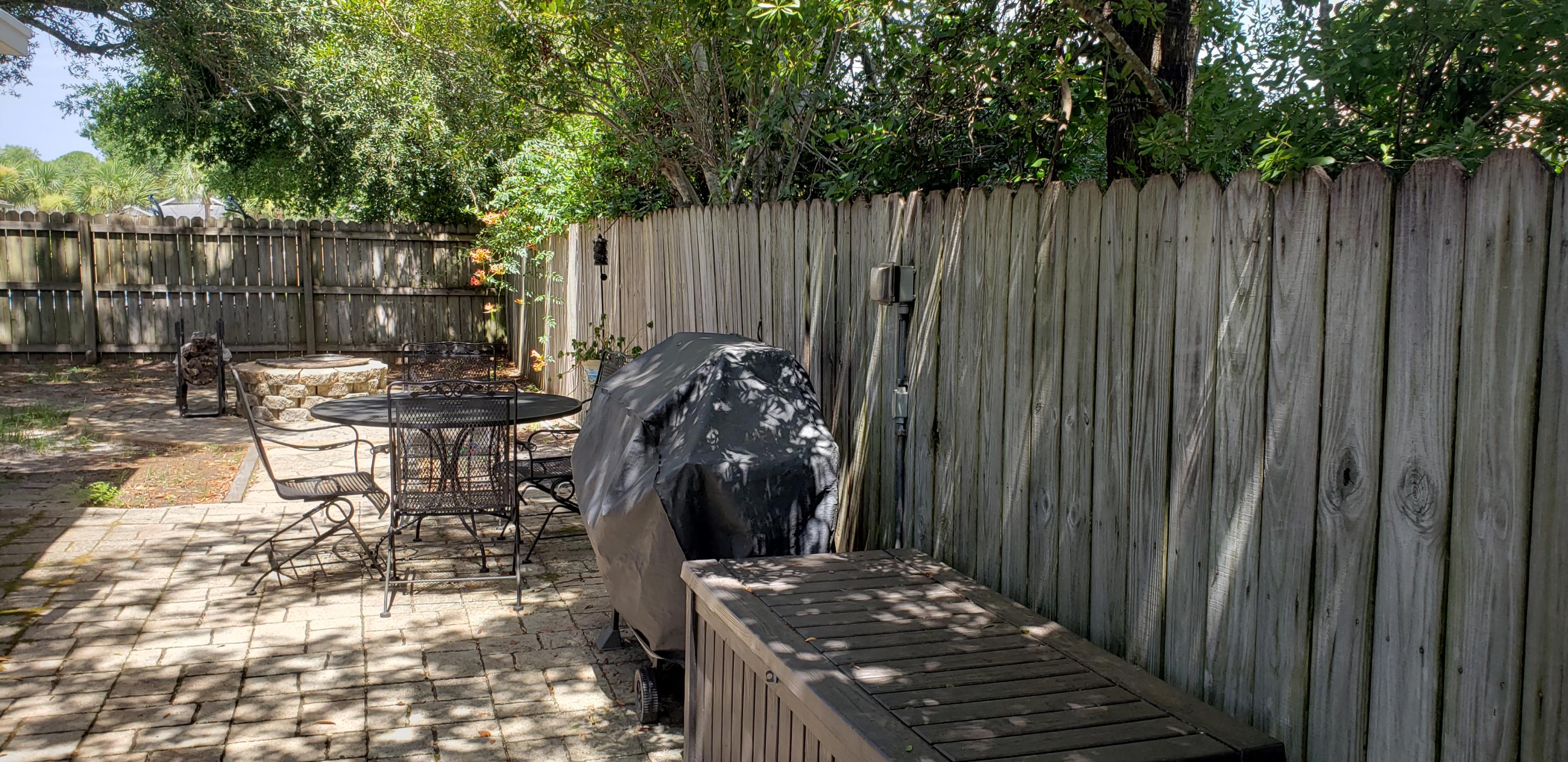 VILLA DANIELLE 1ST ADDN - Residential